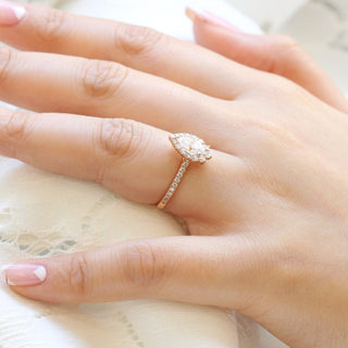 1.0CT Pear Cut Diamond Tiara Moissanite Halo Engagement Ring