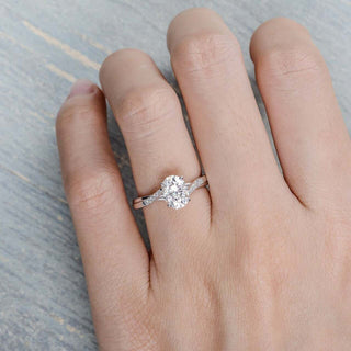 1.50CT Oval Cut Twisted Halo Moissanite Diamond Engagement Ring