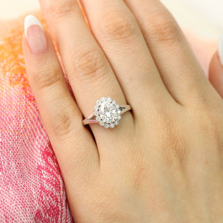 1.50CT Vintage Oval  Cut Diamond  Moissanite Halo Engagement Ring