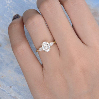 1.50CT Oval Cut Three Stone Moissanite Engagement Ring