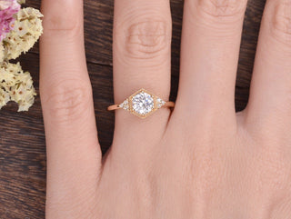 1.60 CT Round Vintage Art Deco Moissanite Engagement Ring