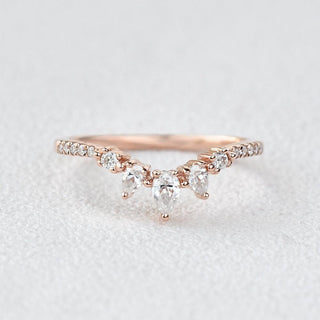 0.2 CT Marquise And Round Curved Moissanite Wedding Band