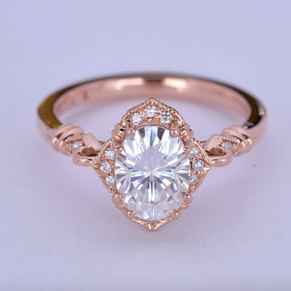 1.33 CT Oval Cut Vintage Moissanite Engagement Ring