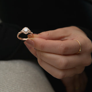1.0 CT Round Cut Vintage Moissanite Engagement Ring