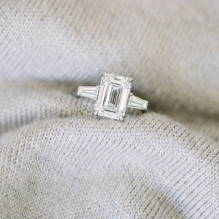 3.0CT Emerald Cut Moissanite 3 Stones Engagement Ring