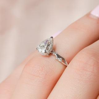 1.0CT Pear Cut Nature Inspired Moissanite Engagement Ring