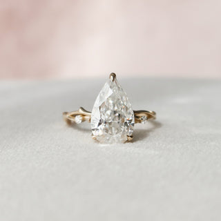 2.50CT Pear Shaped Nature Inspired Twig Engagement Ring