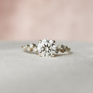 1.0CT Round Cut Moissanite Cluster Engagement Ring