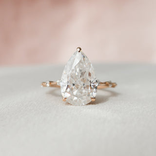 4.0CT Pear Moissanite Hidden Halo Dainty Style Engagement Ring