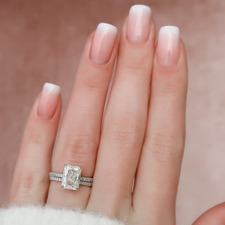 3.0CT Radiant Cut Moissanite Halo Bridal Engagement Ring Set