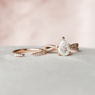1.0CT Pear Cut Moissanite Split Shank Halo Bridal Engagement Ring Set