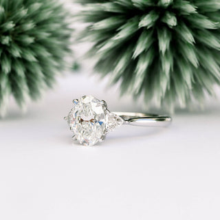 2.25CT Oval Cut Moissanite Trillion Diamond Engagement Ring