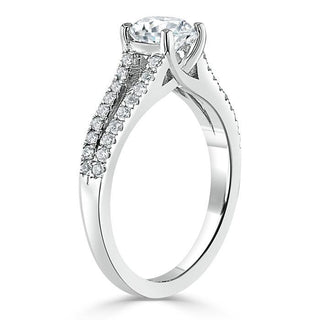 0.75 CT Round Cut Solitaire Split Shank Style Moissanite Engagement Ring